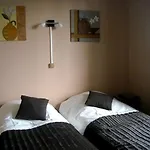 Logis Des Aulnettes Hotel
