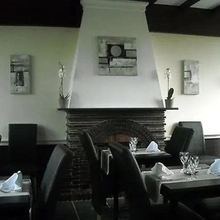 Logis Des Aulnettes Hotel 2*