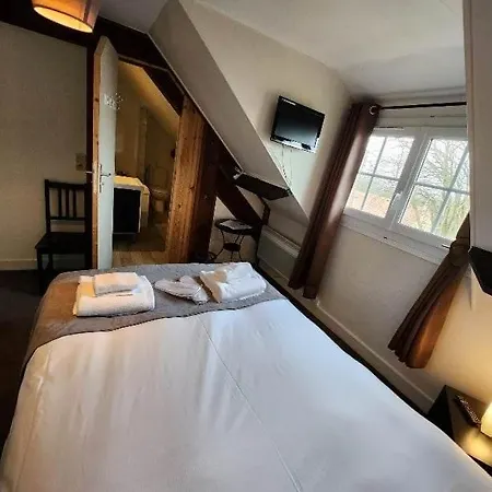Logis Des Aulnettes Hotel 2*
