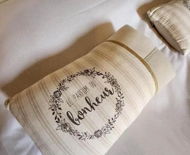 Logis Des Aulnettes ホテル