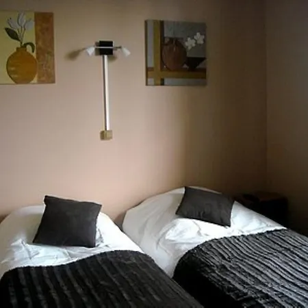 Logis Des Aulnettes Hotel