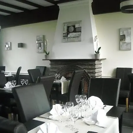 Logis Des Aulnettes Hotel