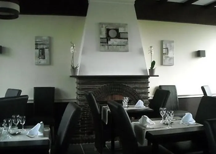 Logis Des Aulnettes Hotel 2*