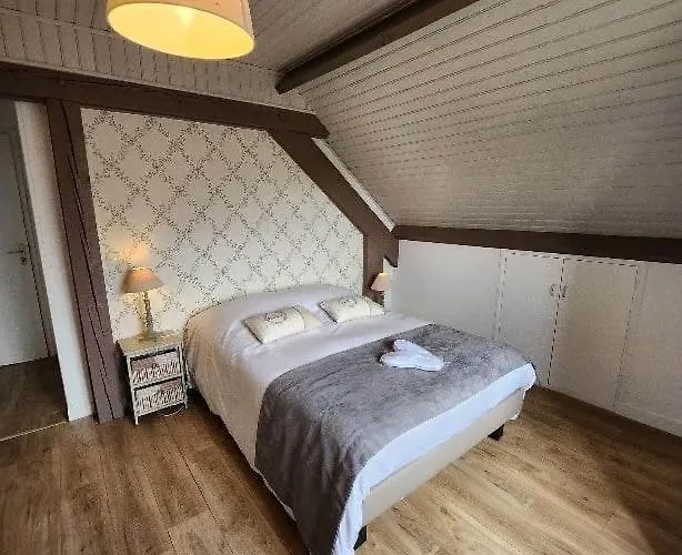 Hotel Logis Des Aulnettes Hérouville-Saint-Clair